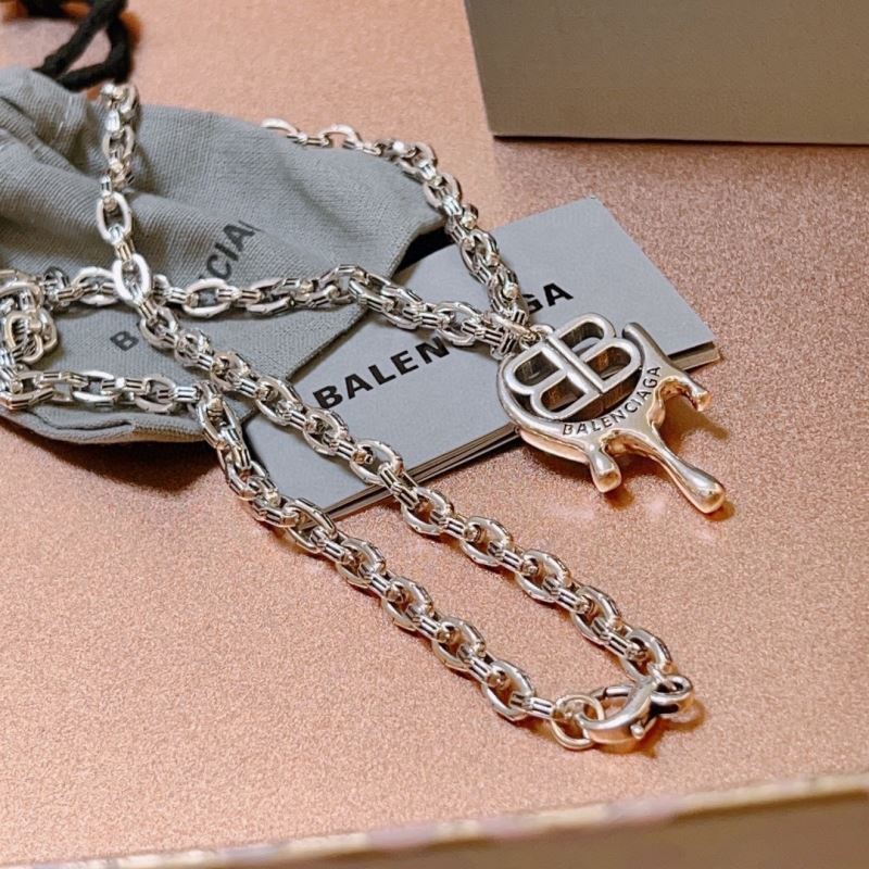 Ba1en*iaga necklaces